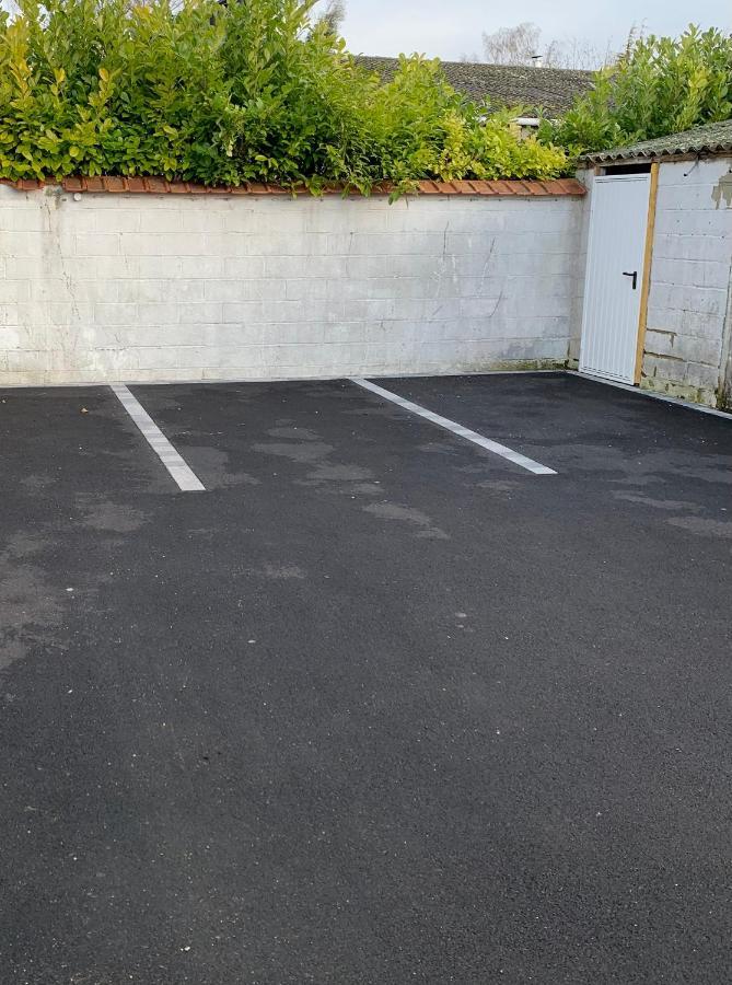 Appartamento Uno Avec Parking Prive Gratuit Arras Esterno foto
